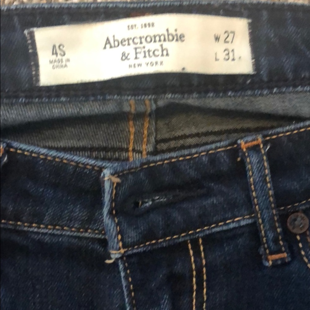 Abercrombie and Fitch 4S Jeans - Picture 2 of 5
